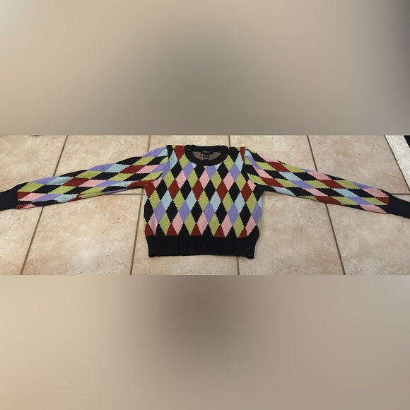Forever 21 Multi Colour Argyle Cropped Sweater size medium - Picture 2 of 5